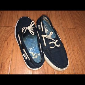 Women’s vans boat shoes